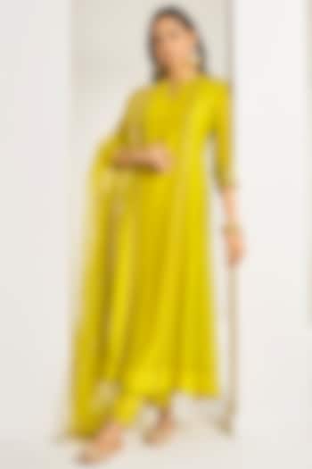 Yellow Soft Chanderi Embroidered Kurta Set by Almaari by Pooja Patel at Pernia's Pop Up Shop