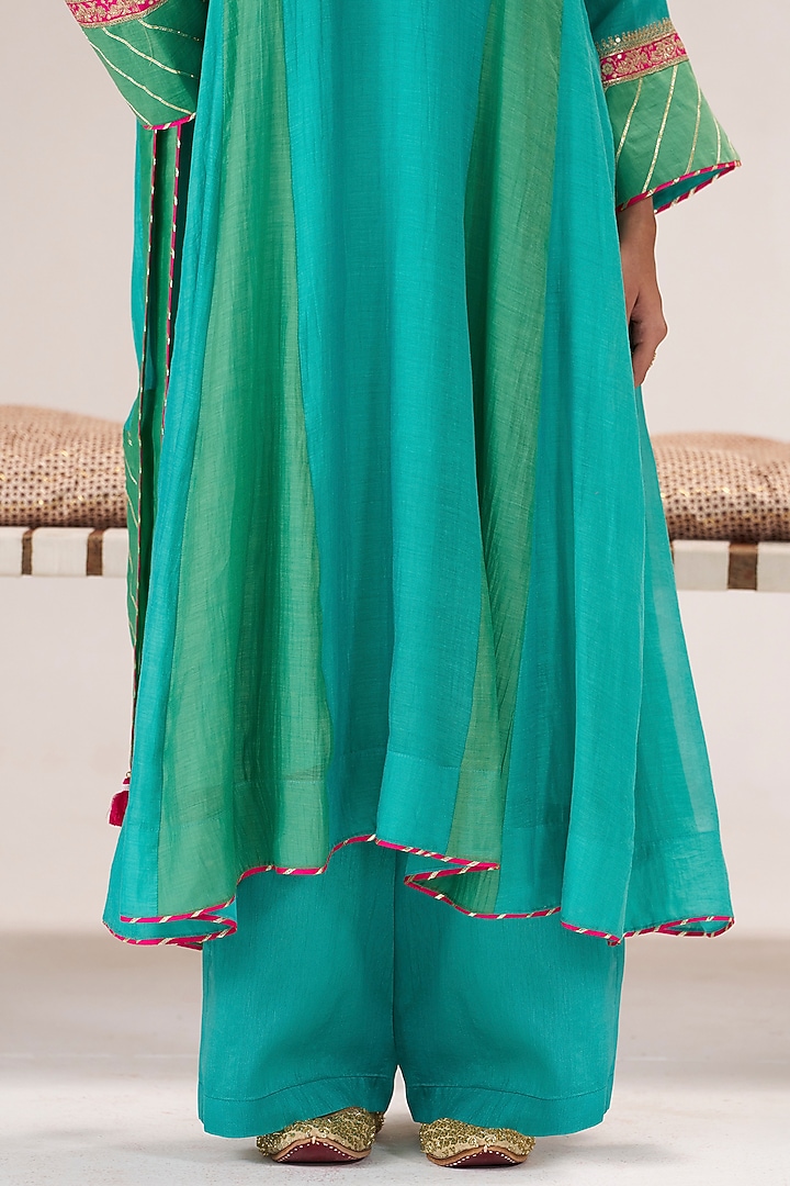 Sea Green Pure Chanderi Sequin & Pearl Embroidered Kurta Set by Almaari by Pooja Patel at Pernia's Pop Up Shop