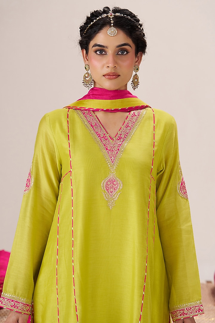 Yellow Pure Chanderi Sequin Embroidered Kurta Set by Almaari by Pooja Patel at Pernia's Pop Up Shop