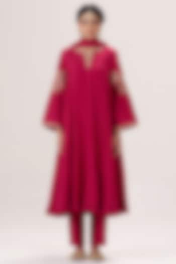 Red Pure Chanderi Pearl Embroidered Kurta Set by Almaari by Pooja Patel at Pernia's Pop Up Shop