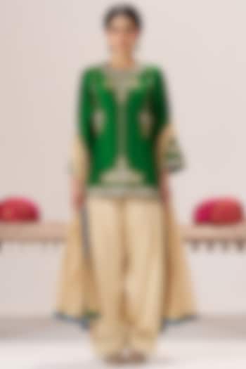 Parrot Green Pure Chanderi Sequin Embroidered Kurta Set by Almaari by Pooja Patel at Pernia's Pop Up Shop