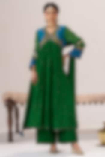 Rama Green Pure Chanderi Pearl Embroidered Kurta Set by Almaari by Pooja Patel at Pernia's Pop Up Shop