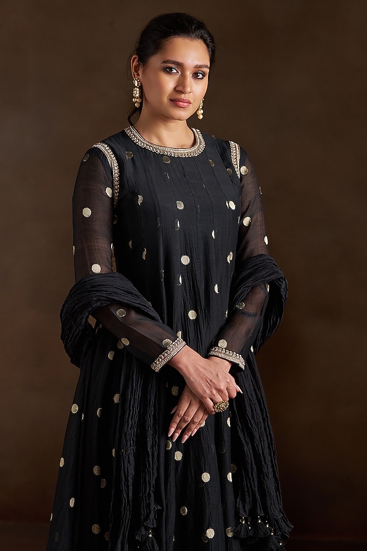 Black Chanderi Sequins Embroidered Party Wear Anarkali Set by Almaari by Pooja Patel at Pernia's Pop Up Shop
