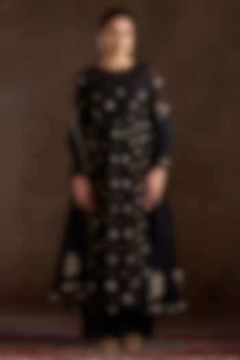 Black Pure Chanderi Sequins Embroidered Party Wear Anarkali Set by Almaari by Pooja Patel at Pernia's Pop Up Shop