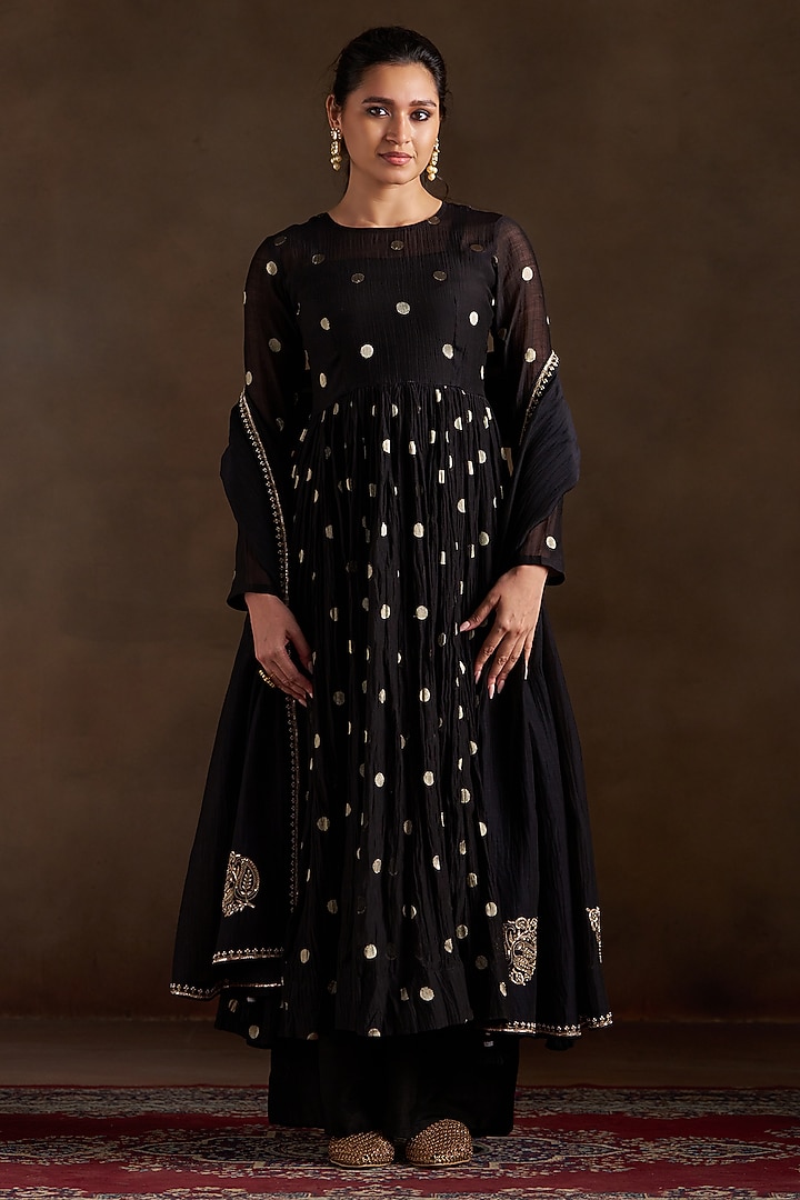 Black Pure Chanderi Sequins Embroidered Party Wear Anarkali Set by Almaari by Pooja Patel at Pernia's Pop Up Shop