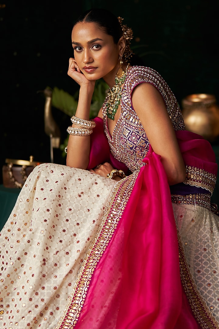 White Chanderi Jacquard Embroidered Bridal Lehenga Set by Almaari by Pooja Patel at Pernia's Pop Up Shop