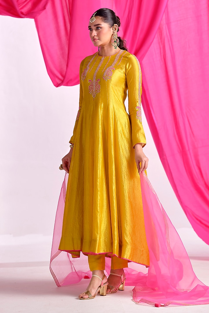 Yellow Silk Aari Work Party Wear Anarkali Set by Almaari by Pooja Patel at Pernia's Pop Up Shop