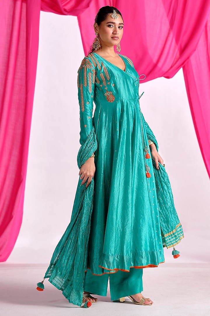 Green Silk Aari Work Wedding Anarkali Set by Almaari by Pooja Patel at Pernia's Pop Up Shop