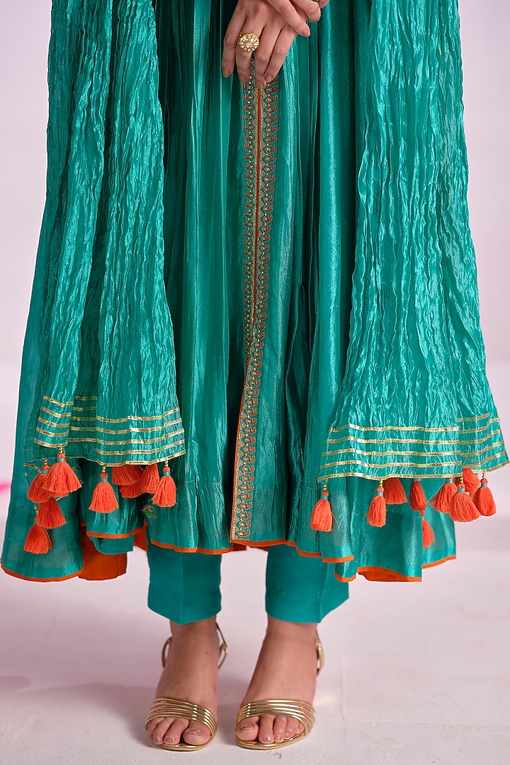 Green Silk Aari Work Wedding Anarkali Set by Almaari by Pooja Patel at Pernia's Pop Up Shop