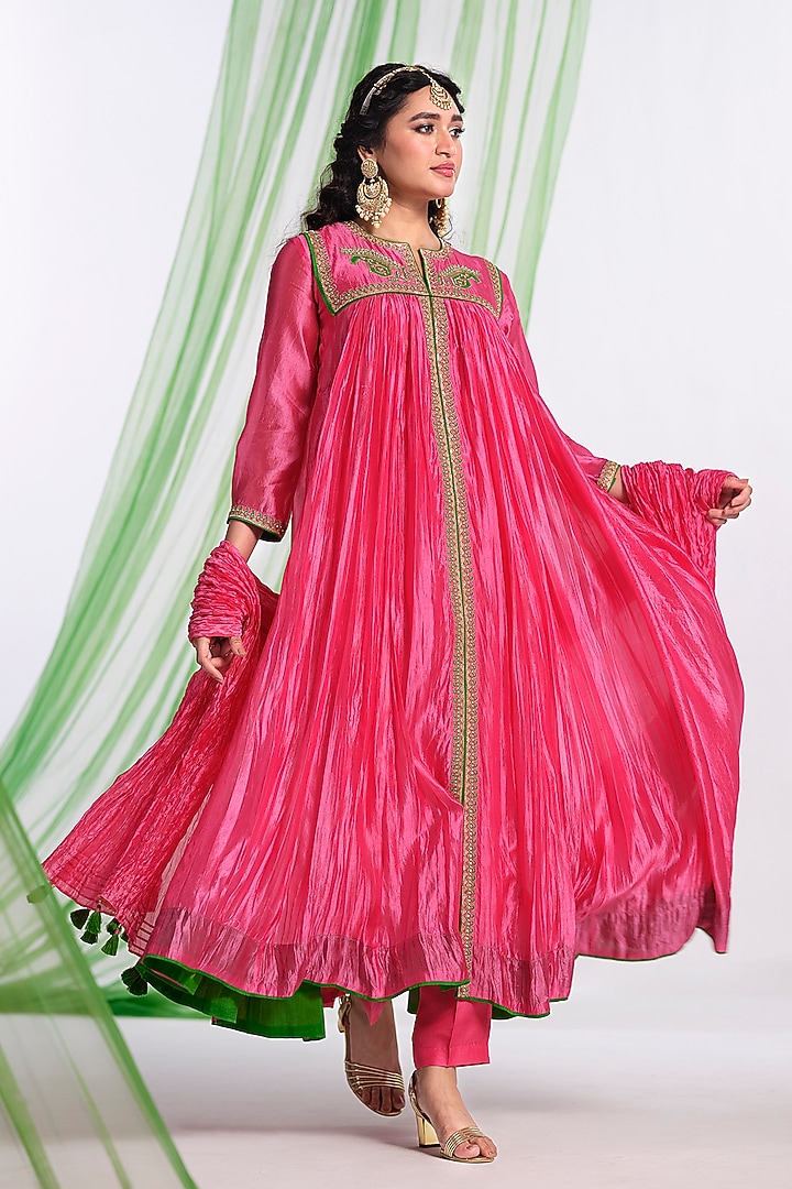 Pink Silk Aari Work Wedding Anarkali Set by Almaari by Pooja Patel at Pernia's Pop Up Shop