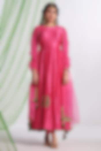 Pink Silk Aari Work Wedding Anarkali Set by Almaari by Pooja Patel at Pernia's Pop Up Shop