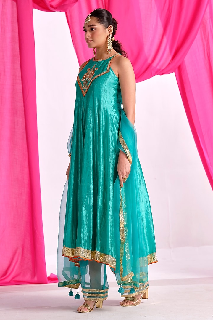 Green Silk Aari Work Party Wear Anarkali Set by Almaari by Pooja Patel at Pernia's Pop Up Shop