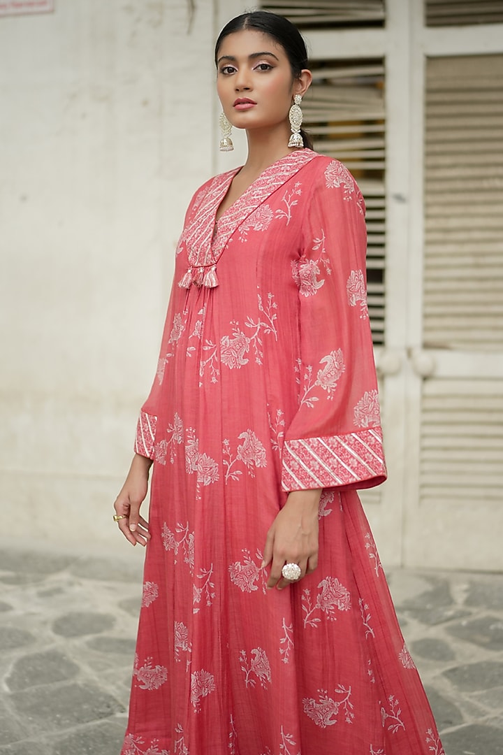 Red Chanderi Floral Printed Anarkali Set by Almaari by Pooja Patel at Pernia's Pop Up Shop