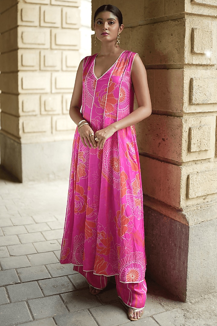 Pink Modal Floral Printed & Motifs Kurta Set by Almaari by Pooja Patel