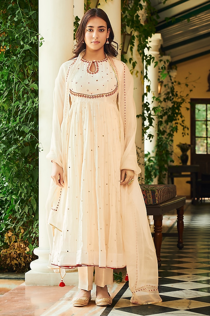 Off-White Soft Chanderi Pearl Work Anarkali Set by Almaari by Pooja Patel at Pernia's Pop Up Shop