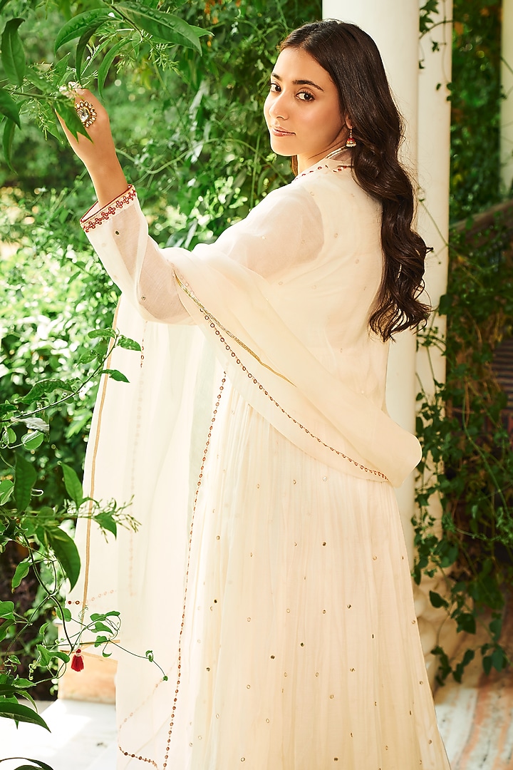 Off-White Soft Chanderi Pearl Work Party Wear Anarkali Set by Almaari by Pooja Patel at Pernia's Pop Up Shop