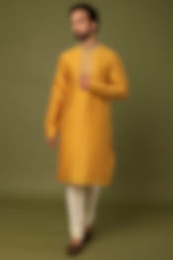 Yellow Pure Chanderi Embroidered Kurta by ALOUKIK at Pernia's Pop Up Shop