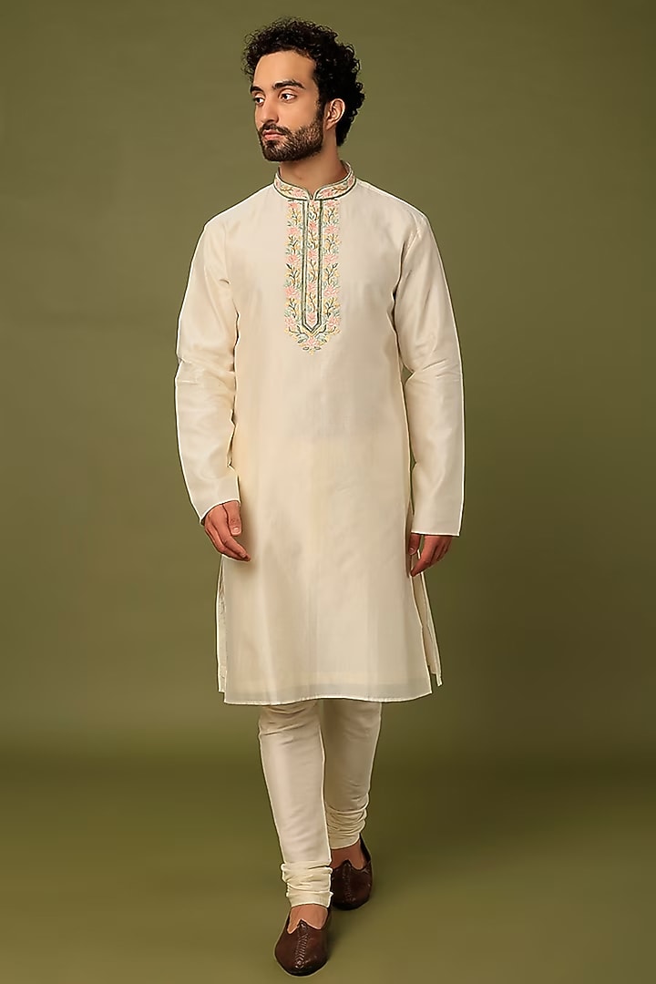 Off-White Pure Chanderi Thread Machine Embroidered Kurta by ALOUKIK at Pernia's Pop Up Shop
