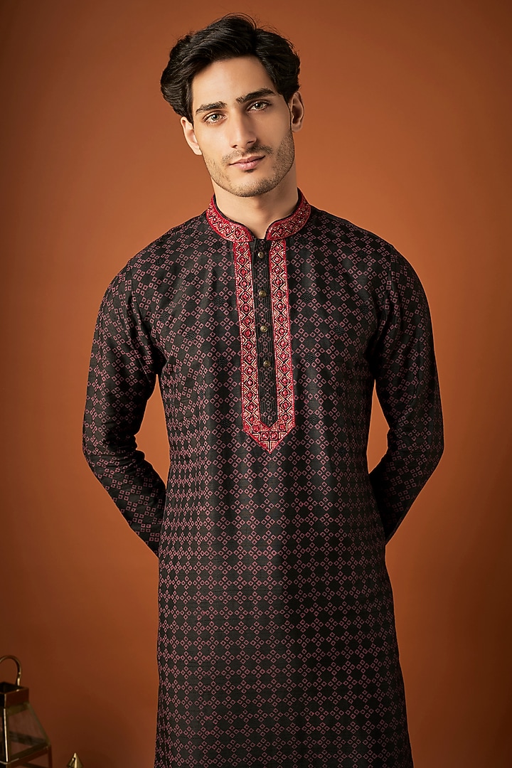 Black Tussar Printed & Embroidered Kurta Set by ALOUKIK at Pernia's Pop Up Shop