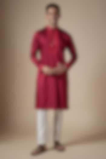 Red Art Silk Hand & Machine Embroidered Kurta Set by ALOUKIK at Pernia's Pop Up Shop