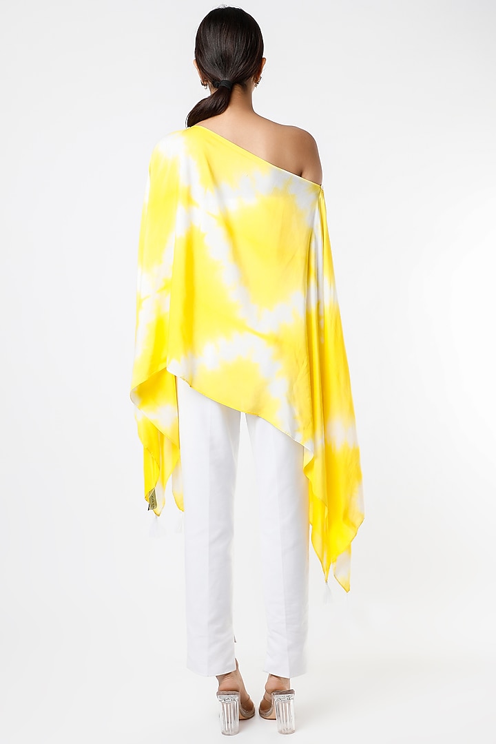 Yellow & White Tie-Dye Printed Cape With Tube Top by Alpa & Reena at Pernia's Pop Up Shop
