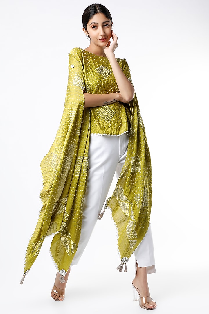 Green Bandhej Printed Cape With Tube Top by Alpa & Reena at Pernia's Pop Up Shop