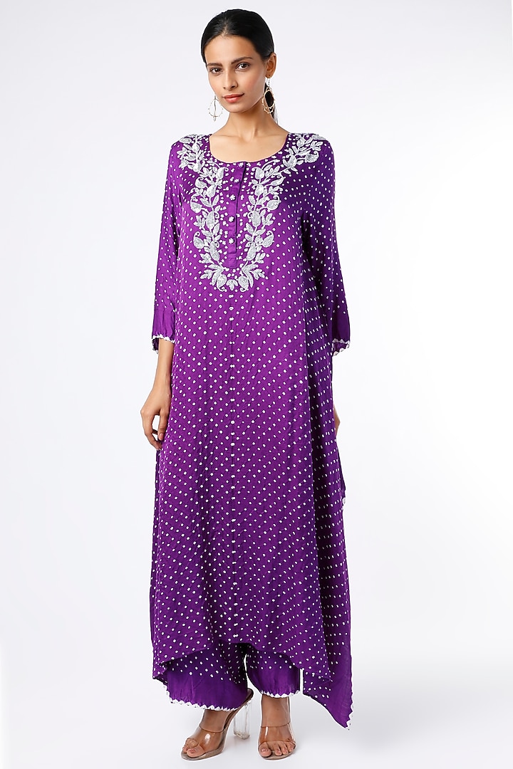 Purple Bandhej Printed Kurta Set by Alpa & Reena at Pernia's Pop Up Shop