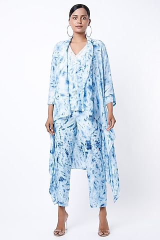 White & Indigo Shibori Tie-Dye Printed Cape Set by Alpa & Reena