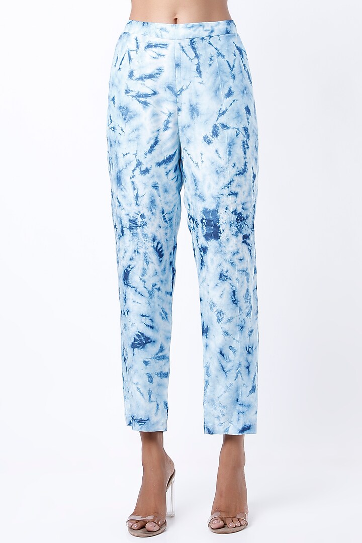 White & Indigo Shibori Tie-Dye Printed Cape Set by Alpa & Reena at Pernia's Pop Up Shop