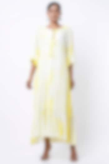 Yellow & White Tie-Dye Printed Layered Maxi Dress by Alpa & Reena at Pernia's Pop Up Shop