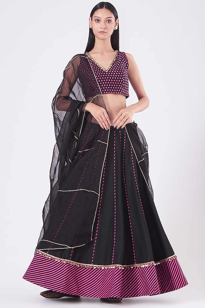 Black & Magenta Silk Skirt Set by Alpa & Reena