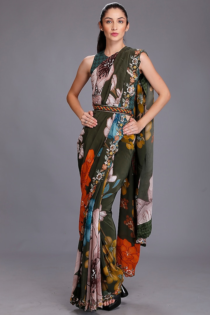 Green Natural Crepe Floral Printed & Embroidered Saree Set by Alpona Designs