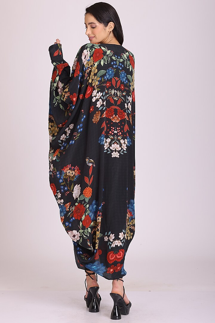 Green Natural Crepe Printed Kaftan by Alpona Designs at Pernia's Pop Up Shop