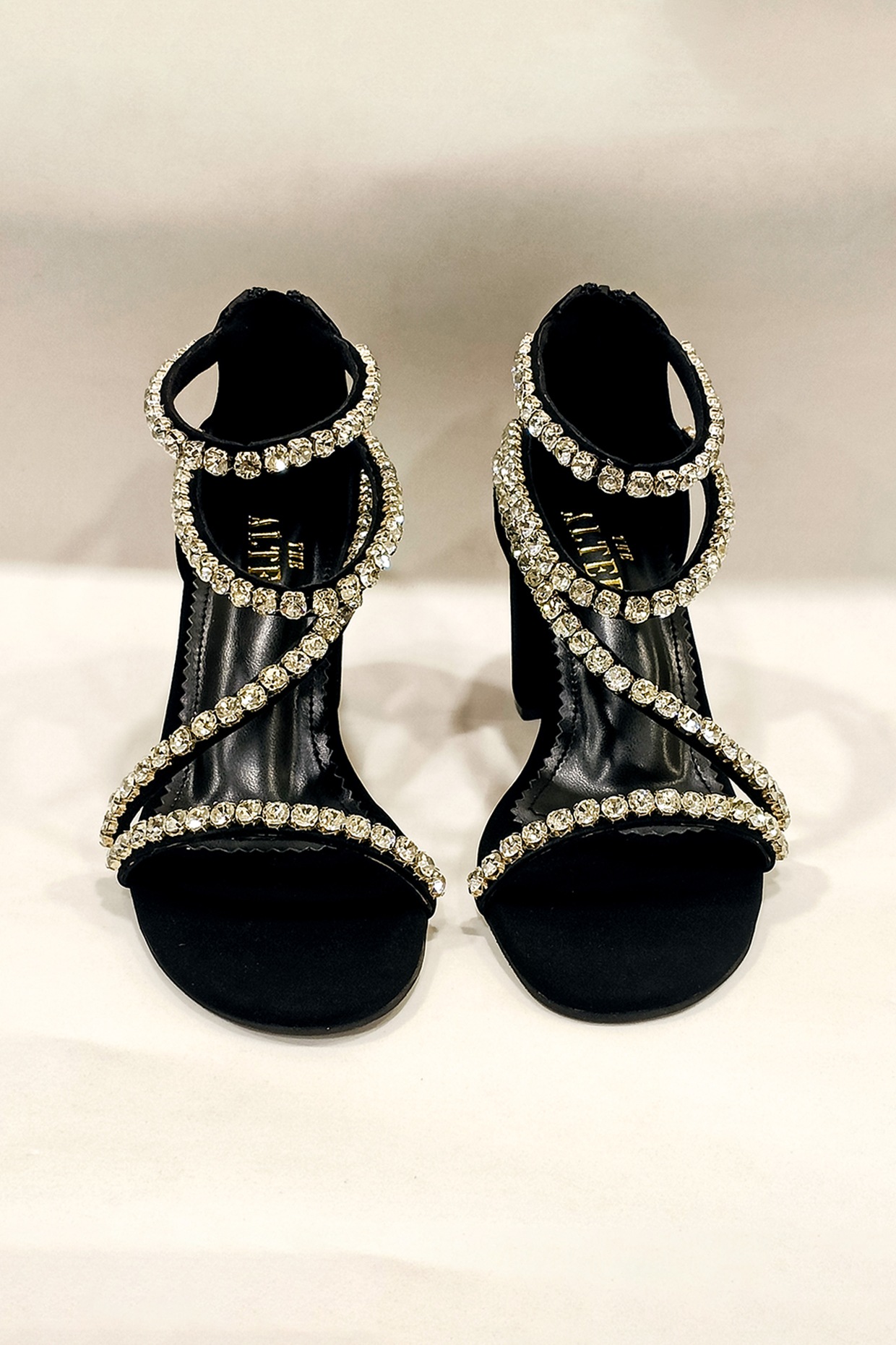 【Ameri】CONSTRUCTIVE HEEL BABOUCHE / ブラック Felicia Pump in Black - Monkee's of Knoxville