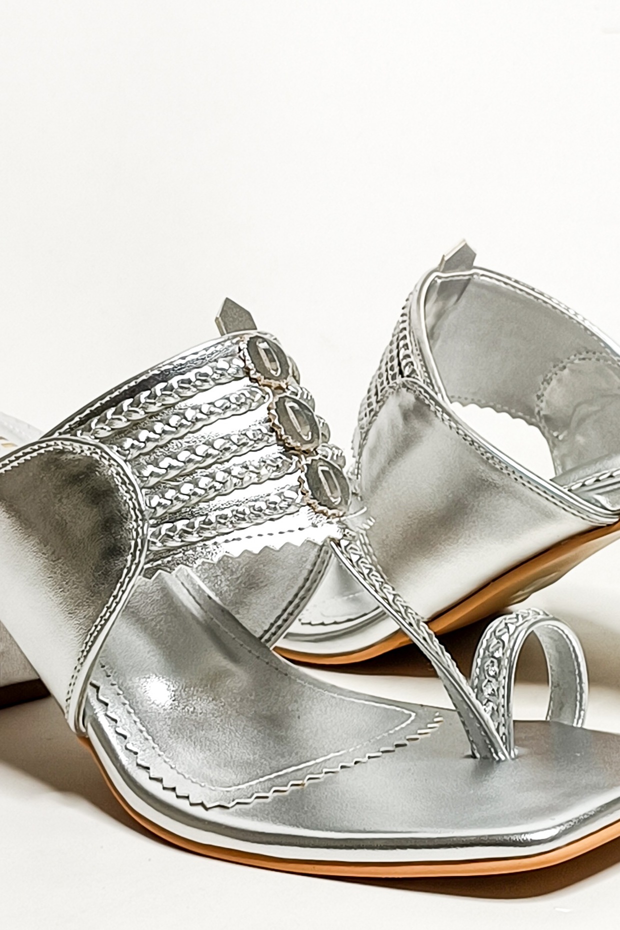 Rocia Women's Antique Gold Kolhapuri Stilettos : Amazon.in: Shoes & Handbags
