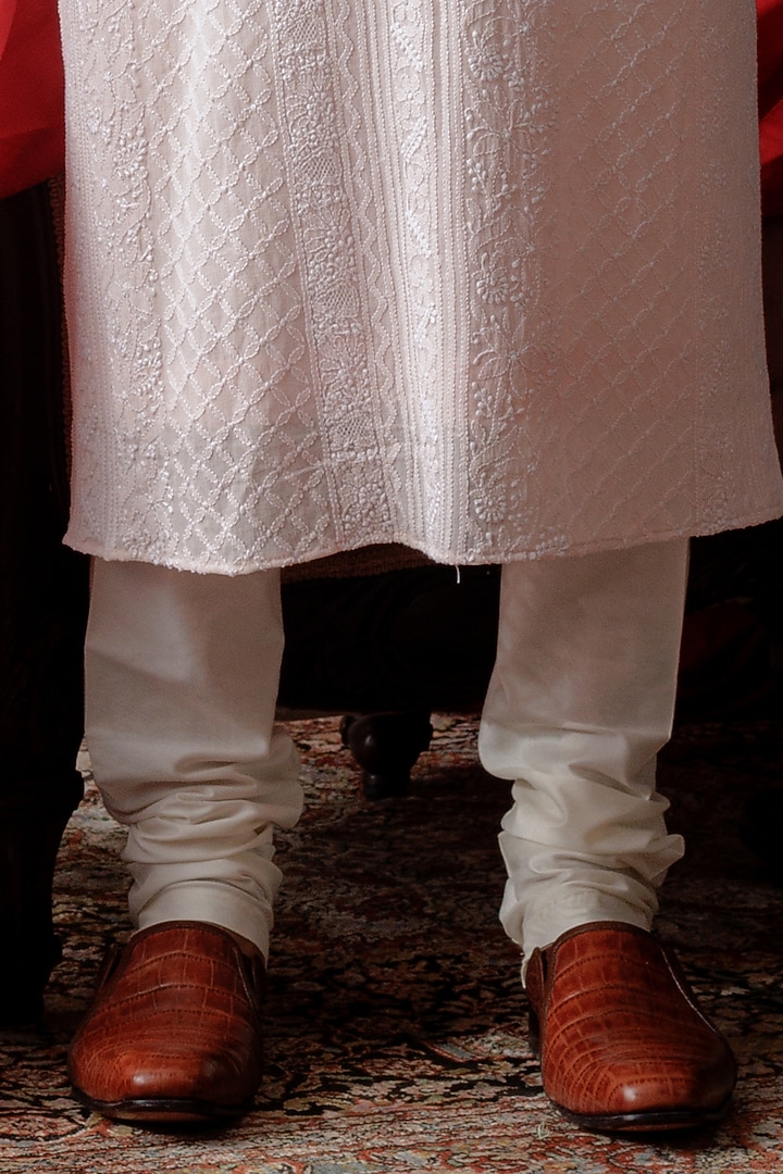 Pastel Pink Bemberg Silk Mirror Embroidered Kurta Set by ALLUR at Pernia's Pop Up Shop