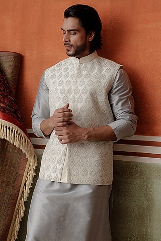 Off-White Linen Silk Bundi Jacket by ALLUR