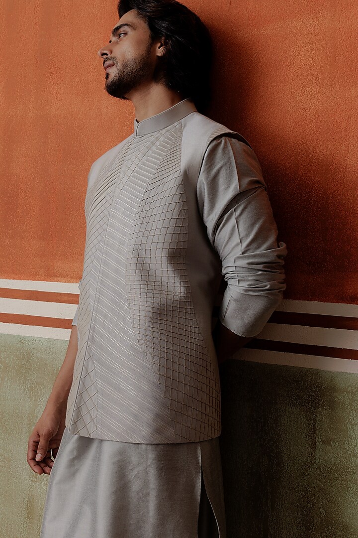 Light Grey Cotton Silk Bundi Jacket by ALLUR