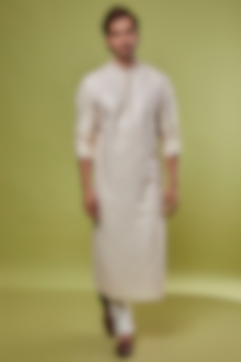 Pink Silk Chanderi Embroidered Kurta Set by ALLUR at Pernia's Pop Up Shop