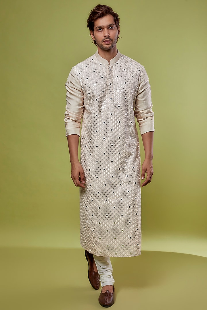 Pink Silk Chanderi Embroidered Kurta Set by ALLUR at Pernia's Pop Up Shop