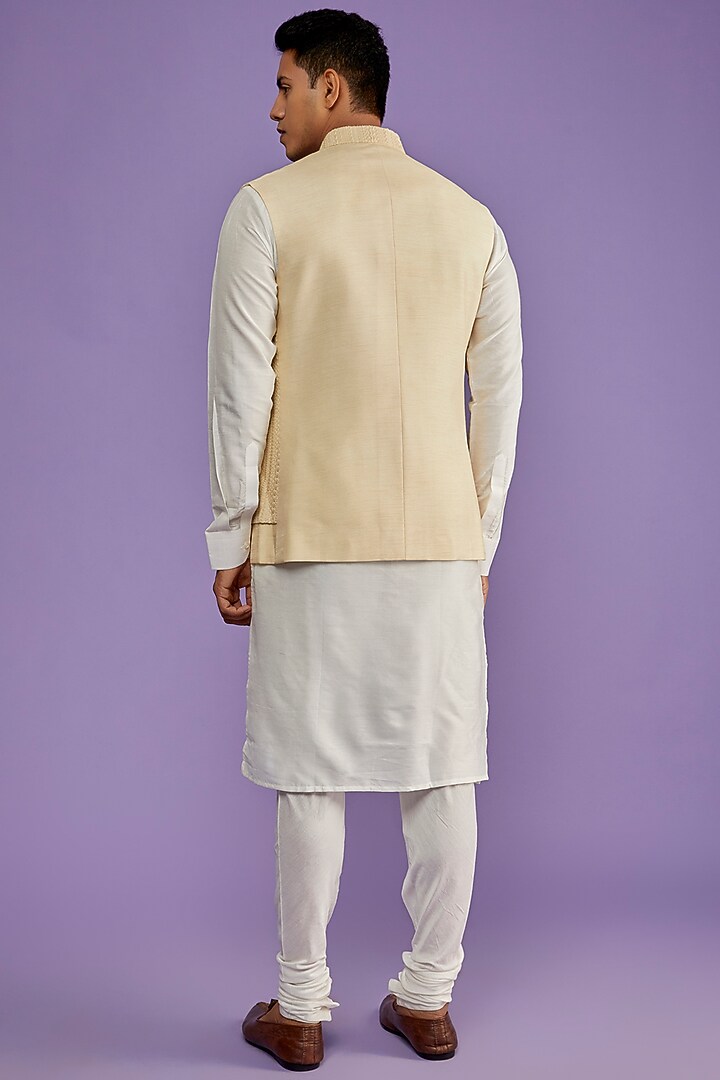 Ivory Chanderi Silk Embroidered Bundi Jacket by ALLUR at Pernia's Pop Up Shop