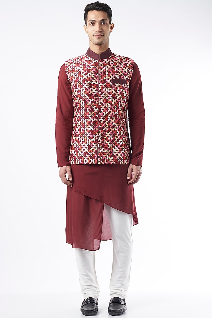 Maroon Hand Embroidered Bundi Jacket With Kurta Set by ALLUR at Pernia's Pop Up Shop