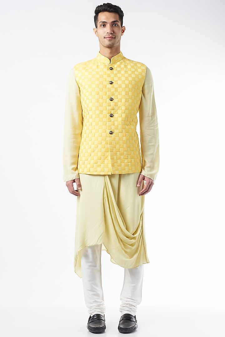 Yellow Cotton Silk Kurta Set With Bundi Jacket by ALLUR at Pernia's Pop Up Shop