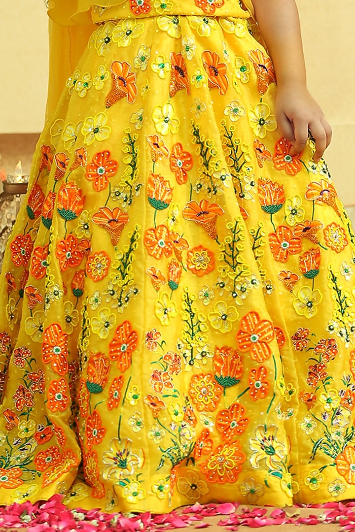 Yellow Organza Embroidered Lehenga Set For Girls by Alyaansh Couture at Pernia's Pop Up Shop