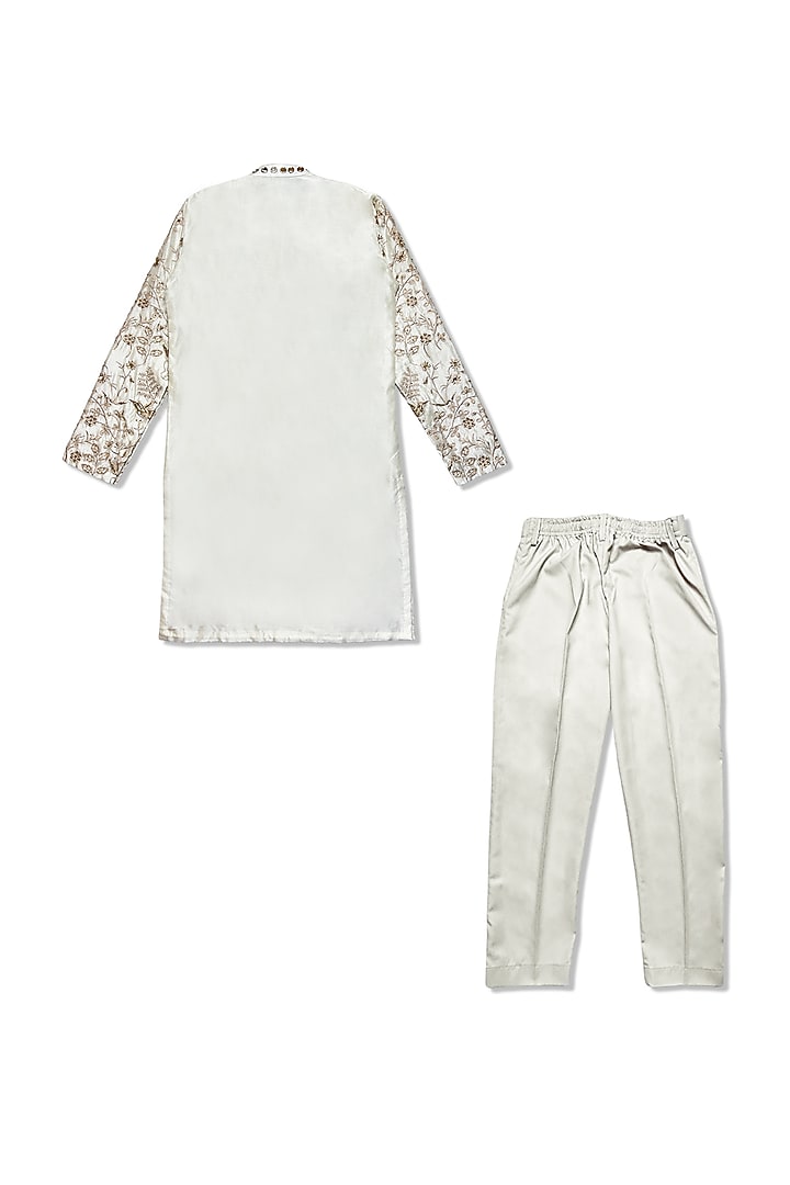 White Silk Embroidered Kurta Set For Boys by Alyaansh Couture at Pernia's Pop Up Shop