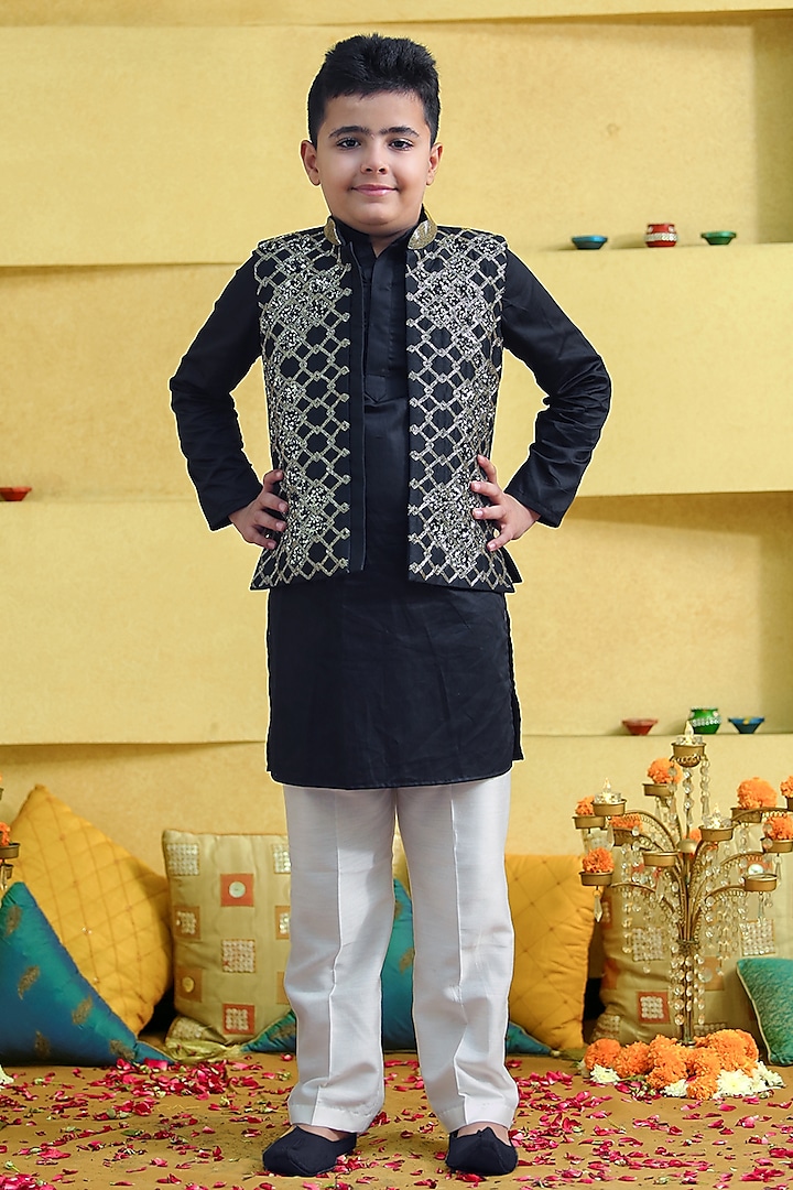 Black Silk Embroidered Bundi Jacket For Boys by Alyaansh Couture at Pernia's Pop Up Shop