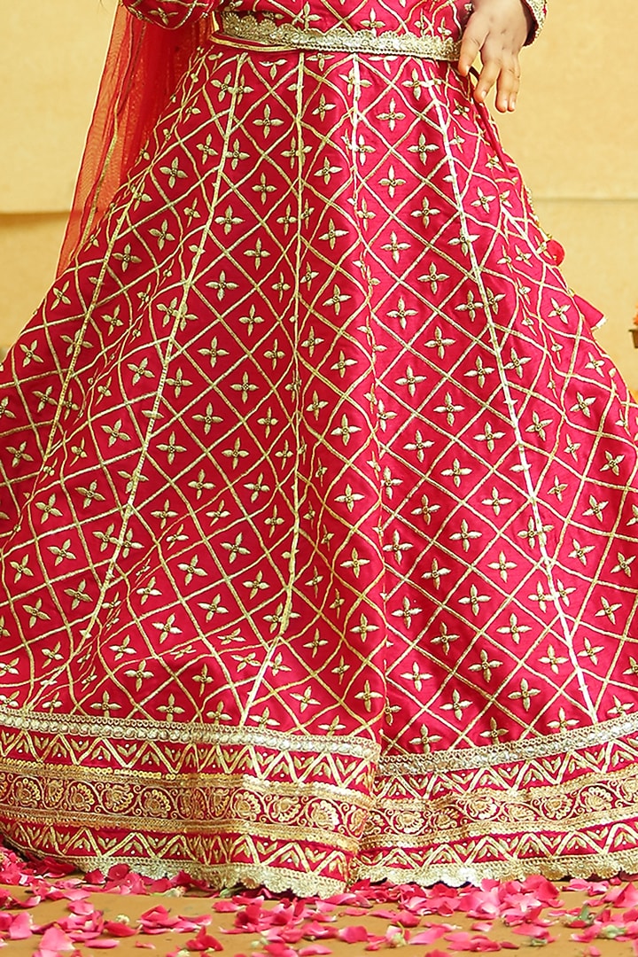Pink Silk Embroidered Lehenga Set For Girls by Alyaansh Couture at Pernia's Pop Up Shop