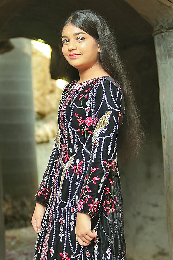 Black Velvet Embroidered Gown For Girls by Alyaansh Couture at Pernia's Pop Up Shop