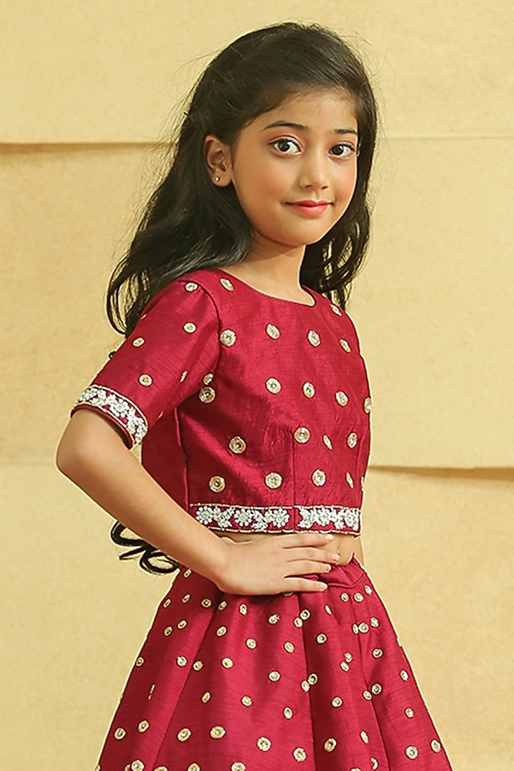 Purple Silk Embroidered Lehenga Set For Girls by Alyaansh Couture at Pernia's Pop Up Shop