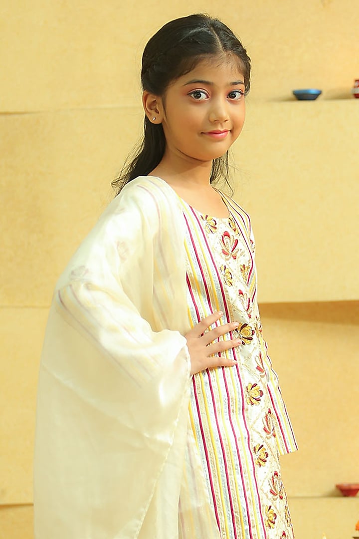 Multi-Colored Silk Embroidered Kurta Set For Girls by Alyaansh Couture at Pernia's Pop Up Shop